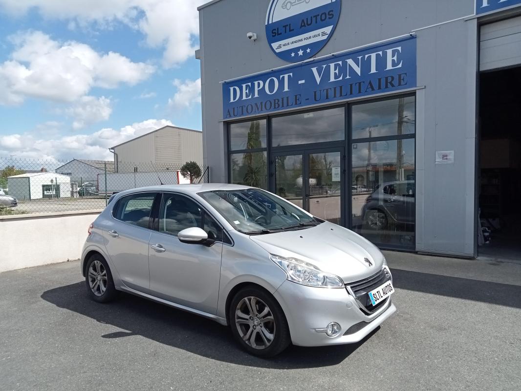 Peugeot 208 1.6 E-HDI 92 CH / GARANTIE REPRISE POSSIBLE