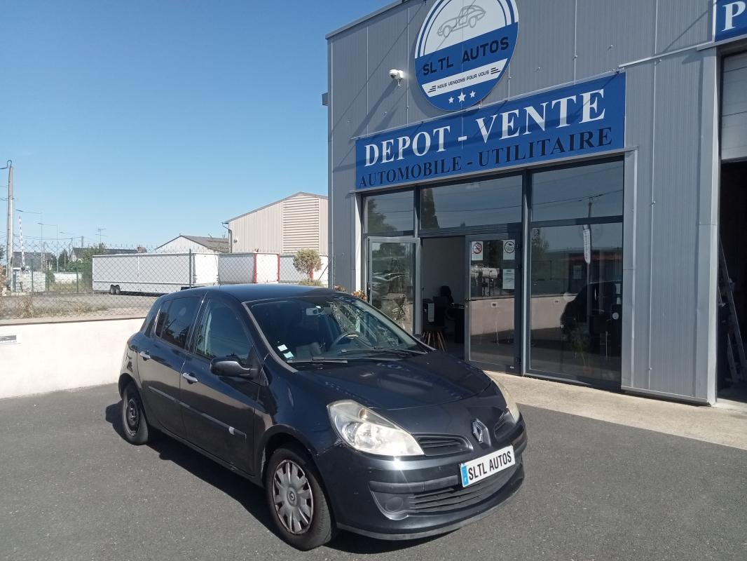 Renault Clio 3 1.5 DCI 70 CH OFFRE SPECIALE GARANTIE 12 MOIS OFFERTE / REPRISE POSSIBLE